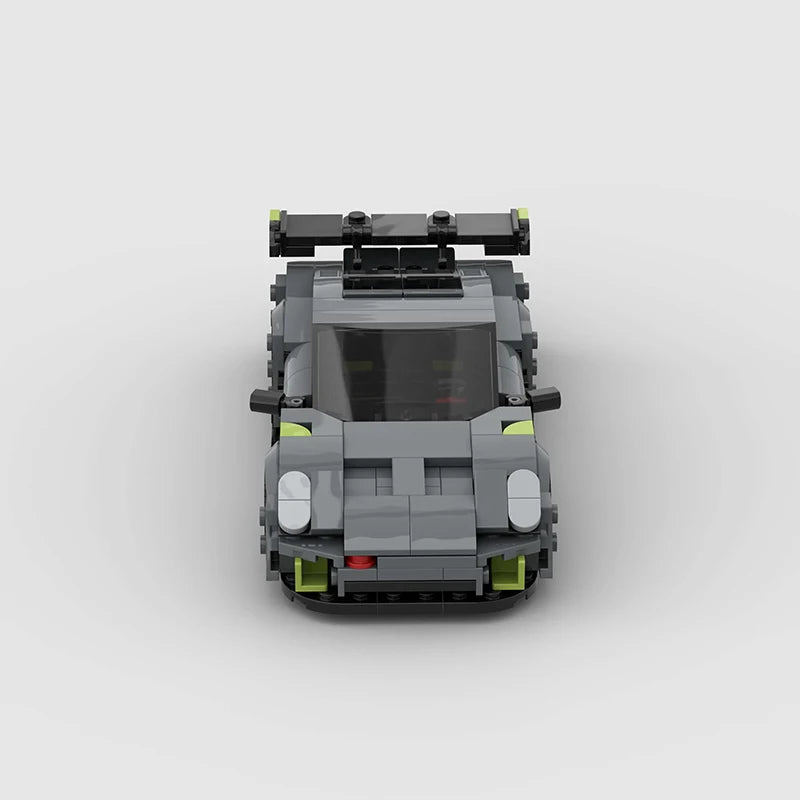 LEGO Porsche 911 GT2 RS - CreatiBrick