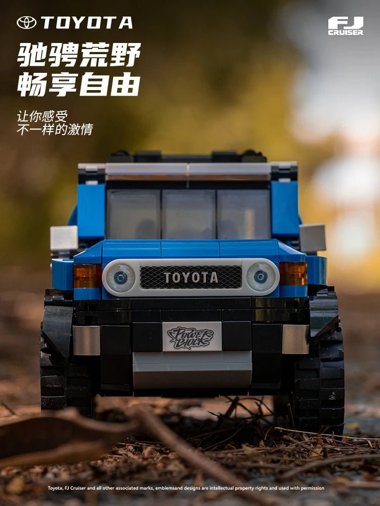 LEGO Toyota Land Cruiser - CreatiBrick
