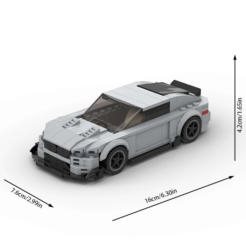 LEGO BMW M4 - CreatiBrick