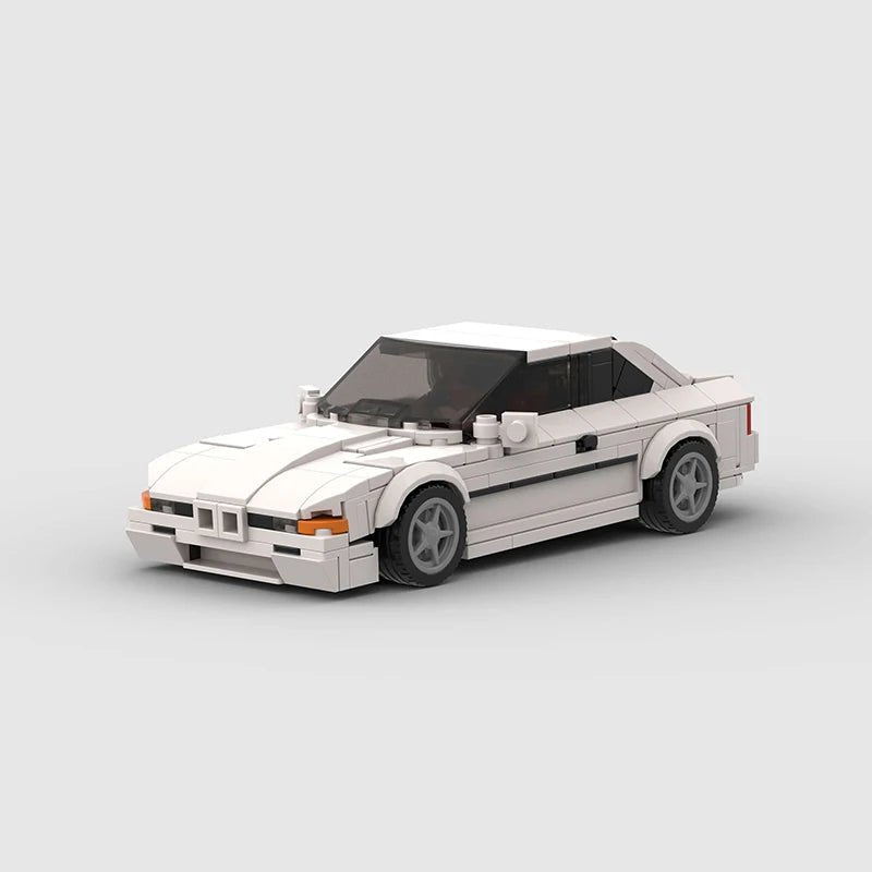 LEGO BMW 850 CSI - CreatiBrick
