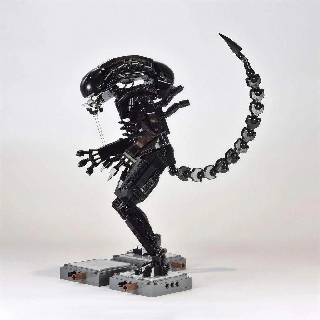 Predatorial Mindset LEGO Alien vs Predator | 1,087-Piece Figure Set – CreatiBrick