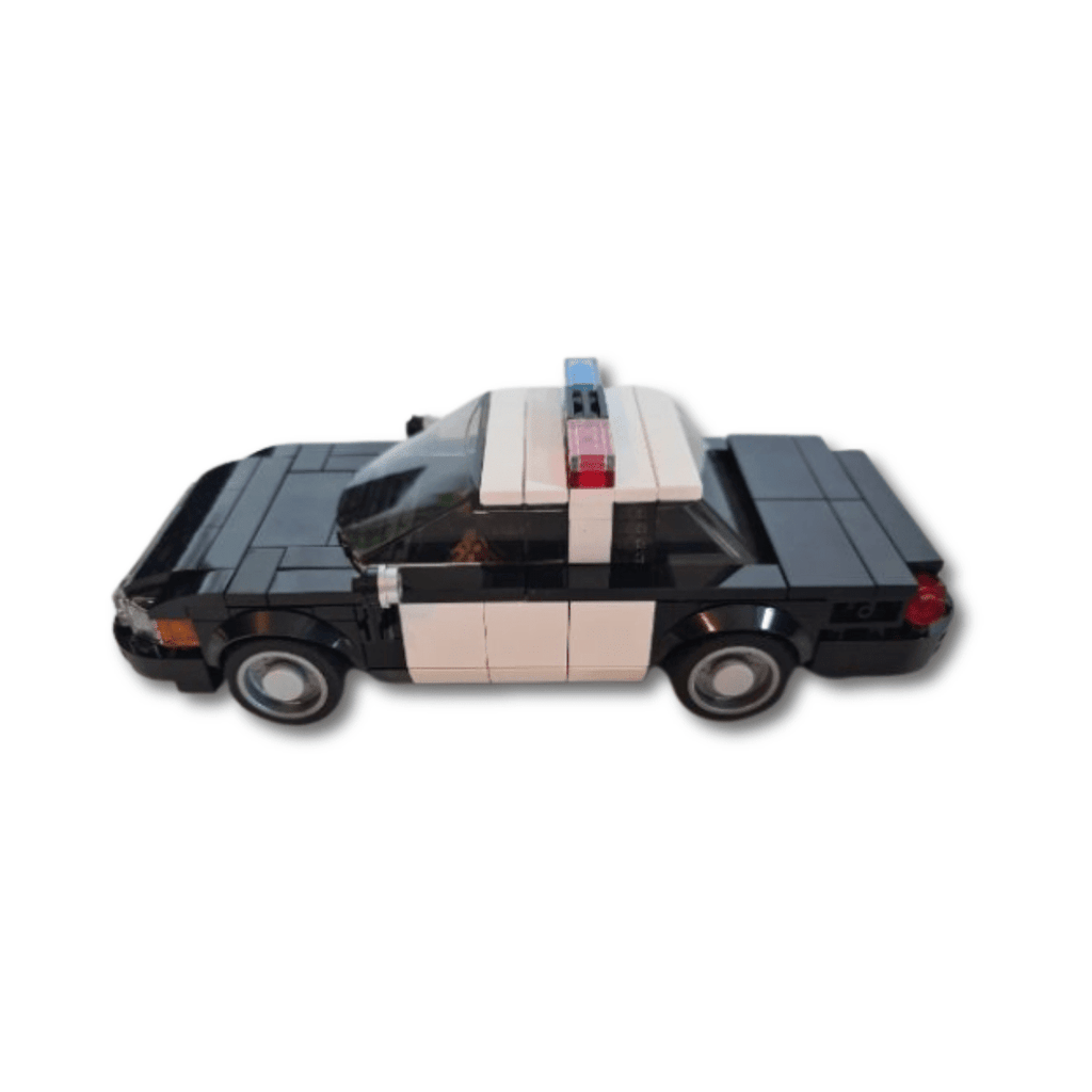 LEGO Ford Crown Victoria - CreatiBrick