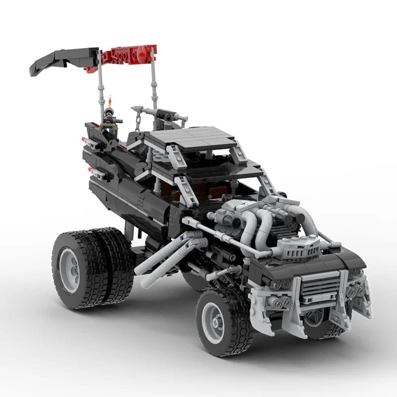 Mad Max LEGO Gigahorse - CreatiBrick